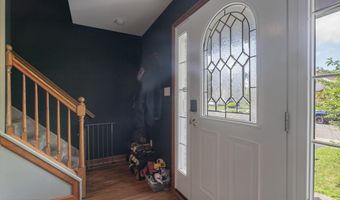 4 Cannonball Dr, Barnegat, NJ 08005
