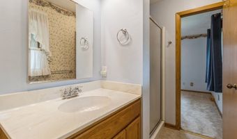 809 SE Sherman Dr, Ankeny, IA 50021