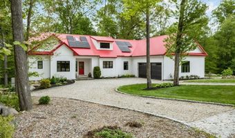 45 Lloyd Bowen Ct, Glocester, RI 02814