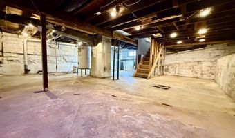 1915 7th St, Bedford, IN 47421