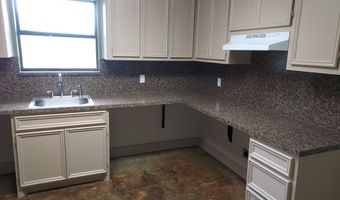 1739 E Mulberry, Angleton, TX 77515