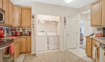 5301 WYNDHOLME Cir 302, Baltimore, MD 21229