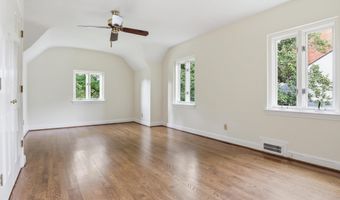 2620 FORT SCOTT Dr, Arlington, VA 22202