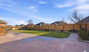 912 Stephanie Ln, Altus, OK 73521