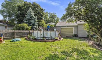 303 SW 12TH St, Aledo, IL 61231