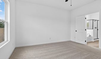 116 Peeps Ct, Adkins, TX 78101