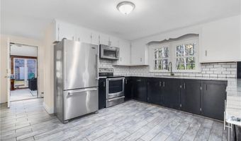 35 Hallville Rd, Exeter, RI 02822