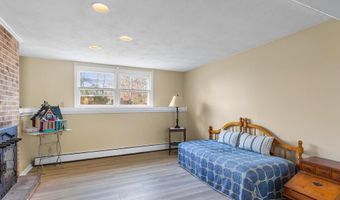 148 North Rd, Hopkinton, RI 02833