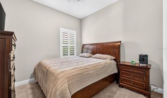 6104 SHADOWLAKE Dr, Apollo Beach, FL 33572