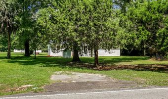 1393 Harristown Rd, Bonneau, SC 29431