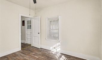 107 1st St, Barnesville, GA 30204