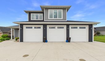 2820 Sweetgrass Dr, Brookings, SD 57006