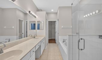 5508 GOLDEN ISLES Dr, Apollo Beach, FL 33572