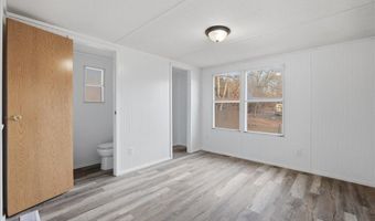254 Country Pl, Bean Station, TN 37708