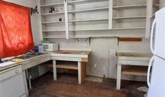 918 W 10TH St, Bogalusa, LA 70427