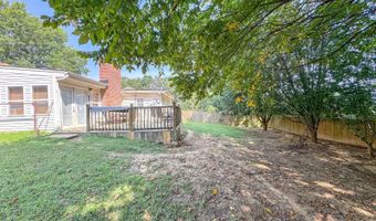 2100 Mockingbird Ln, McAlester, OK 74501