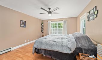 70 Riverside Dr, Allenstown, NH 03275