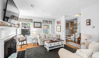 93 MILL St B, Newport, RI 02840