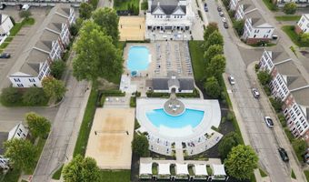 3992 Trade Royal Crossing Dr, Columbus, OH 43230