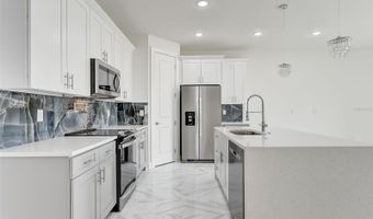 3889 WALKER Rd, Apopka, FL 32703