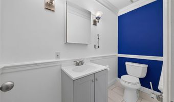 4705 22ND St N, Arlington, VA 22207