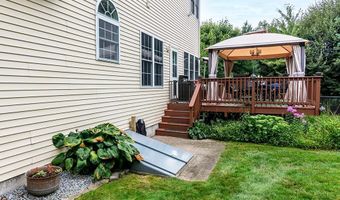 19 Audubon Ln, Coventry, RI 02831