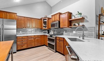 955 Bridge Crest Dr SE, Ada, MI 49301