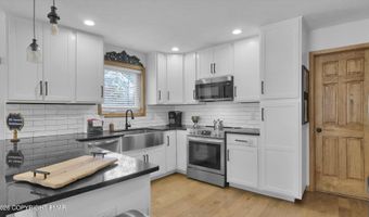 145 Lucretius Trl, Albrightsville, PA 18210