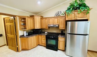 1024 Birchwood Ln, Aberdeen, SD 57401