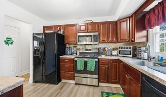 1016 Longboat Ave, Beachwood, NJ 08722
