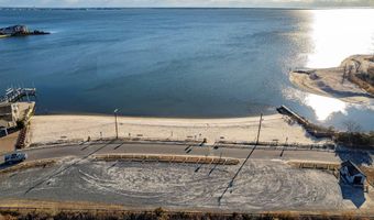 61 Archer Ave S, Bayville, NJ 08721