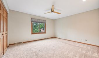 42280 N Center St, Antioch, IL 60002