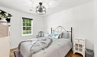 1865 Leroy Autry Rd, Autryville, NC 28318