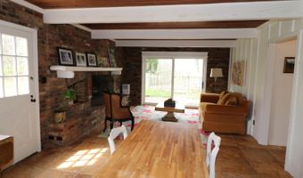 1 Crosstie Ln, Batesville, IN 47006
