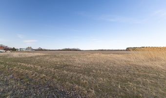 39 W Shore Rd, Alburgh, VT 05440