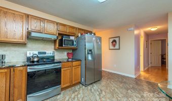 32 Foxberry Dr, Arden, NC 28704