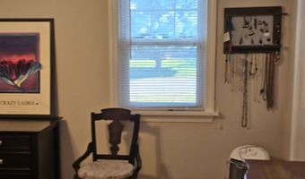 10 Wilkie Blvd, Beesleys Point, NJ 08223