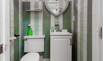 635 W Main St, Branford, CT 06405