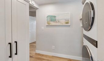 810 Vanitie Ct, San Diego, CA 92109