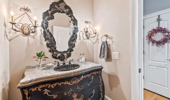221 Allmond Ln, Alpharetta, GA 30004