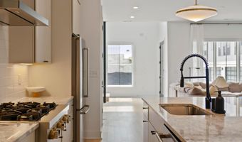 2856 Kobuk Dr A, Columbus, OH 43228