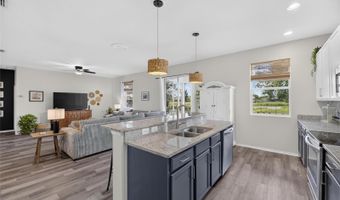 203 STAR SHELL Dr, Apollo Beach, FL 33572