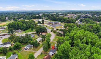 129 Notchwoods Dr, Boiling Springs, SC 29316