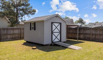 2625 Coopers Point Dr, Winterville, NC 28590