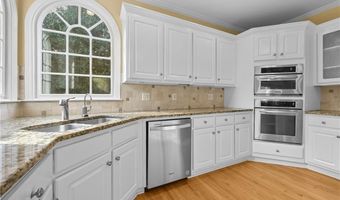 1070 Admiral Xing, Alpharetta, GA 30005