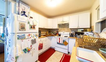 450 POHAKULANI St, Hilo, HI 96720