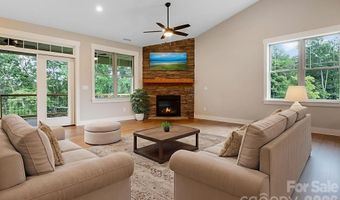 19 Craftsman Overlook Rdg, Arden, NC 28704