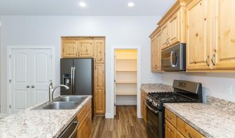 3623 S Yvonne Way, Ammon, ID 83406
