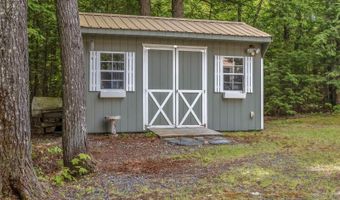 30 Beaver Bog Ln, Abbot, ME 04406