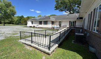 444 Elmwood Ave, Alderson, WV 24910